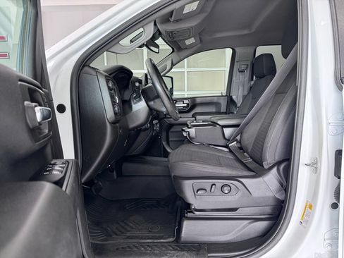 Certified 2024 Chevrolet Silverado 2500 Custom w/ Custom Value Package AWD/4WD image 9
