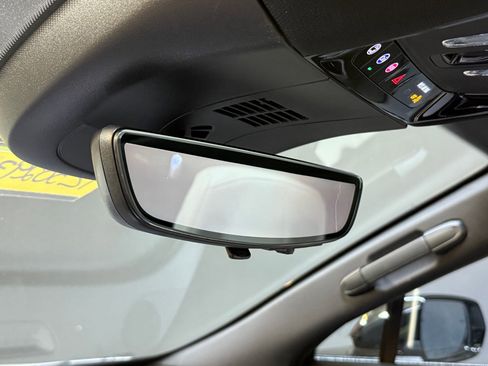 New 2026 Cadillac Lyriq Premium Luxury image 20