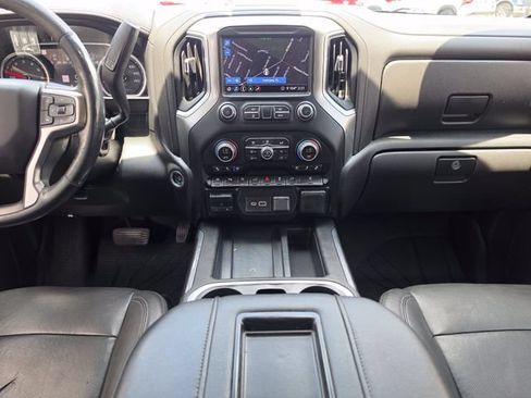 Used 2020 Chevrolet Silverado 1500 LTZ w/ LTZ Texas Edition RWD image 17