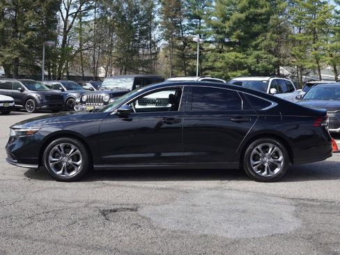 Used 2024 Honda Accord EX image 17