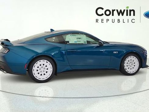 New 2026 Ford Mustang GT Premium w/ GT Performance Package RWD image 8