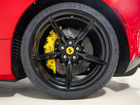 Certified 2021 Ferrari F8 Tributo RWD image 40
