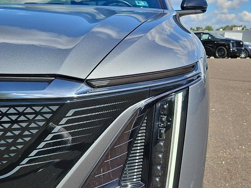 Certified 2024 Cadillac Lyriq Sport AWD/4WD image 9