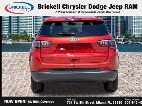 Used 2026 Jeep Compass Latitude AWD/4WD image 6
