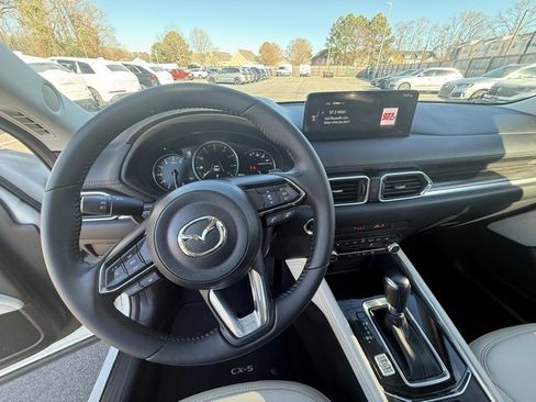 Used 2022 MAZDA CX-5 AWD 2.5 S w/ Premium Package image 18