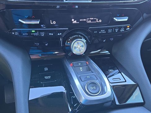 Used 2024 Acura MDX 3.5L image 31