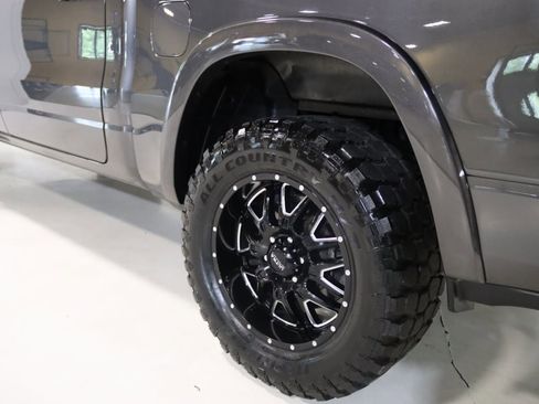 Used 2019 RAM 1500 Laramie image 67