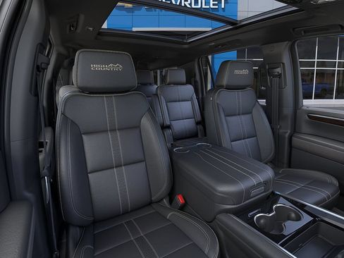New 2026 Chevrolet Suburban High Country w/ Sun And Tow Package AWD/4WD image 16