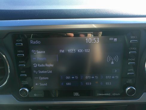 Used 2023 Toyota Tacoma Limited image 25