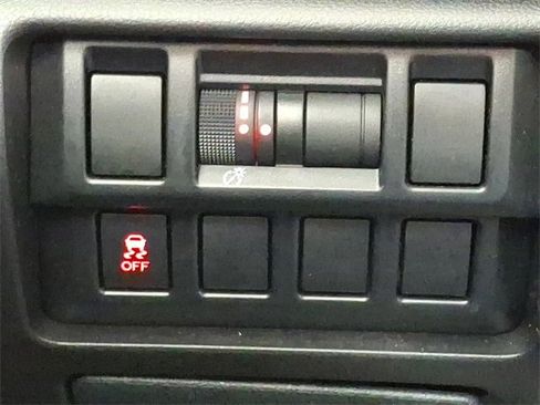 Used 2017 Subaru Impreza 2.0i image 23