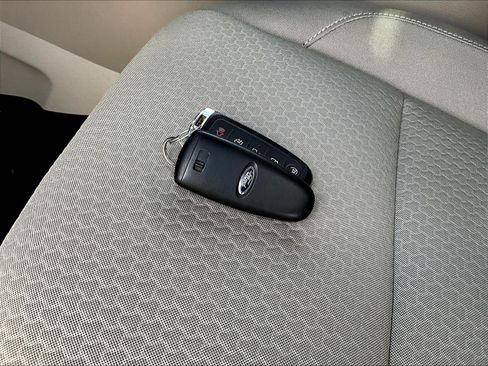 Used 2019 Ford Escape SE FWD image 34