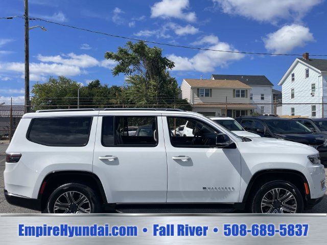 Used 2024 Jeep Wagoneer Series II w/ Flexible Seating Group AWD/4WD image 3