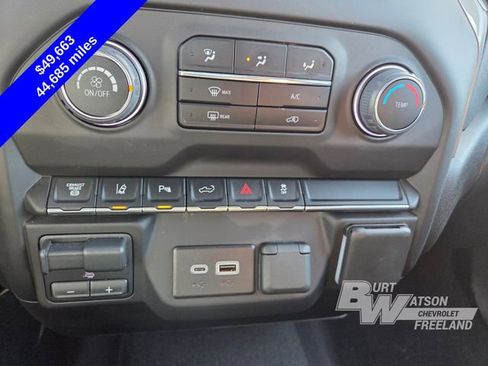 Used 2024 Chevrolet Silverado 2500 Custom w/ Custom Value Package image 18