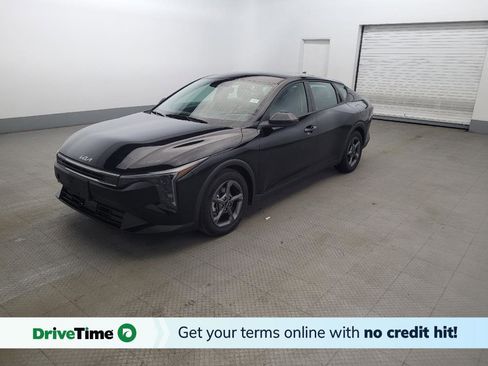 Used 2025 Kia K4 FWD image 1