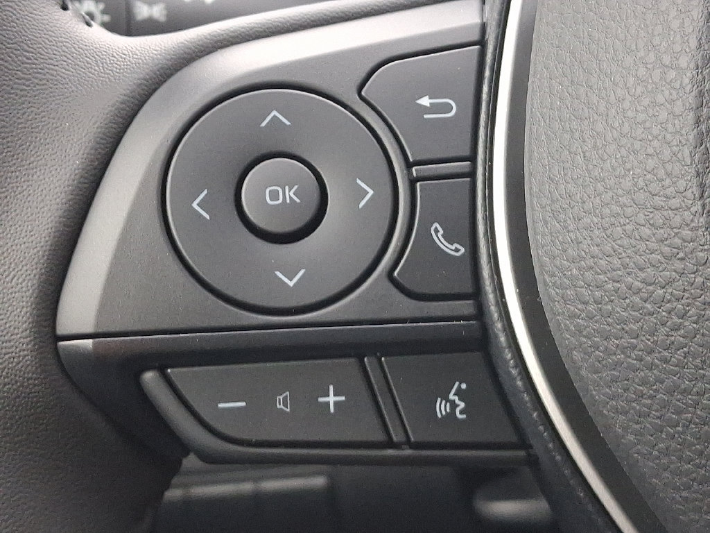 Used 2027 Toyota Corolla SE FWD image 21