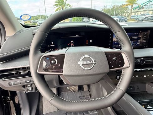 Used 2025 Nissan Murano SV image 28