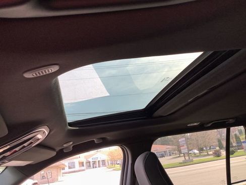 New 2026 Jeep Grand Cherokee Laredo image 10