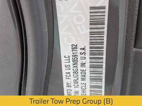Certified 2022 Jeep Grand Cherokee Limited w/ Trailer Tow Prep Group (B) RWD image 30