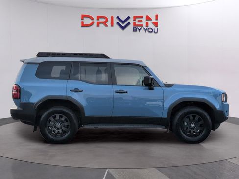 Used 2024 Toyota Land Cruiser image 6