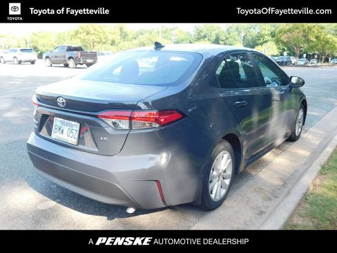 Used 2026 Toyota Corolla LE w/ LE Premium Package FWD image 4