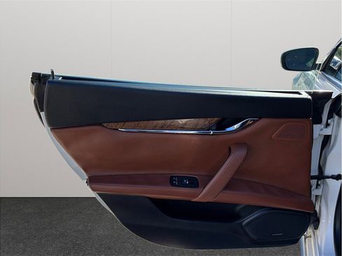 Used 2017 Maserati Quattroporte S image 42