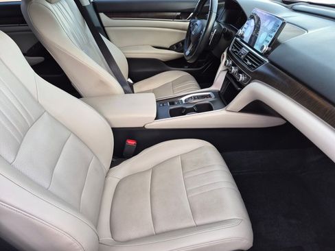Used 2022 Honda Accord Touring image 22