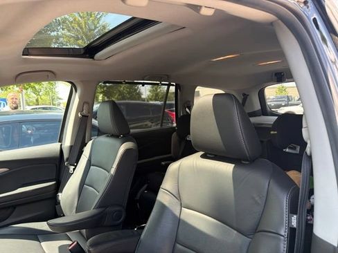 Used 2022 Honda Pilot EX-L image 10