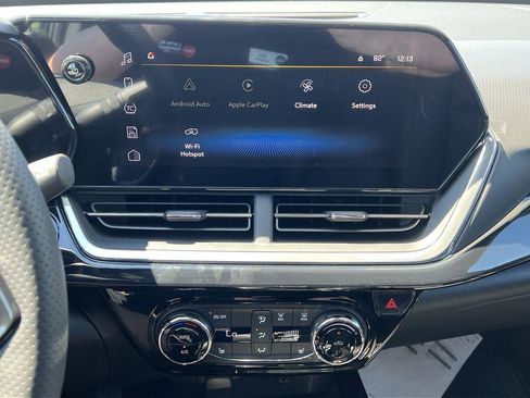 New 2026 Chevrolet Trax RS w/ Sunroof Package FWD image 19