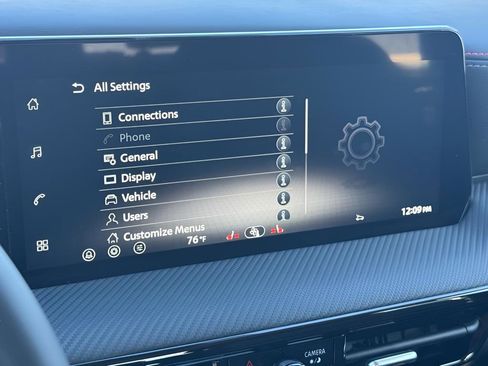 New 2026 Nissan Kicks SR w/ Cold Weather Package image 34