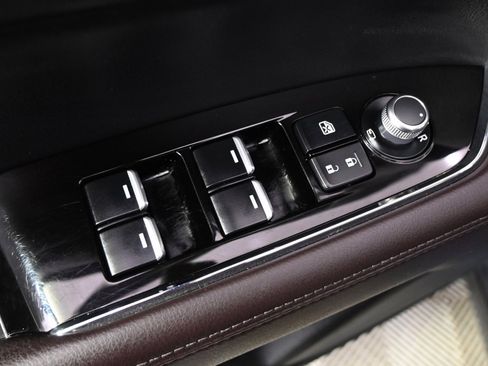 Used 2023 MAZDA CX-5 Signature image 23