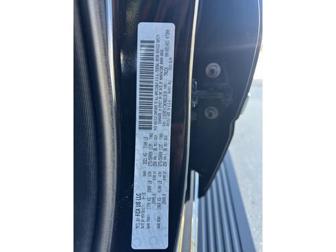 Used 2019 RAM 1500 Limited w/ Body Color Bumper Group image 31