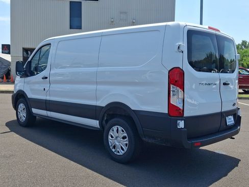 Used 2024 Ford Transit 250 Low Roof w/ Exterior Upgrade Package RWD image 7