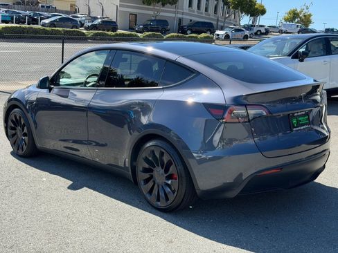 Used 2022 Tesla Model Y Performance AWD/4WD image 7