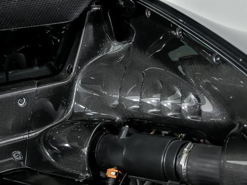 Used 2022 Ferrari SF90 Stradale AWD/4WD image 23