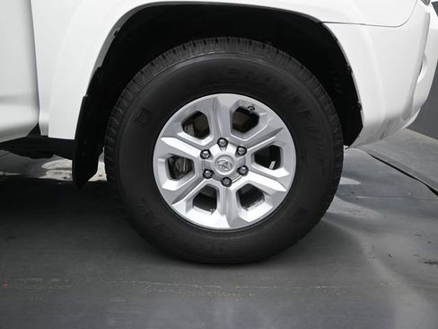 Used 2021 Toyota 4Runner SR5 image 20