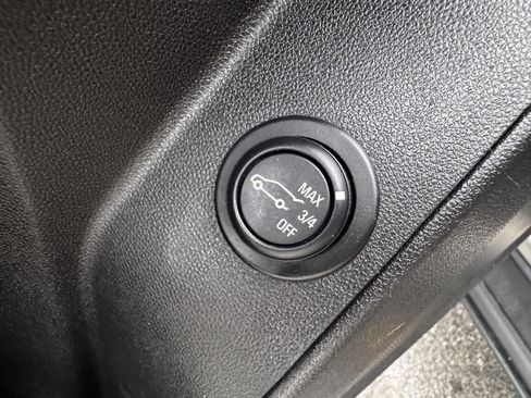Certified 2019 Chevrolet Equinox LT AWD/4WD image 22