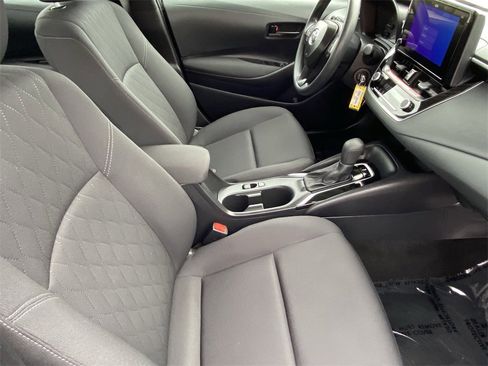 Certified 2025 Toyota Corolla LE image 14