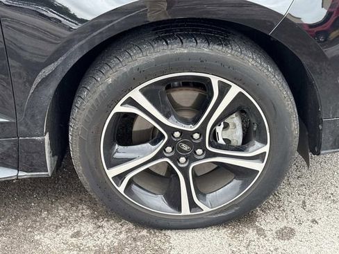 Used 2019 Ford Edge ST AWD/4WD image 9
