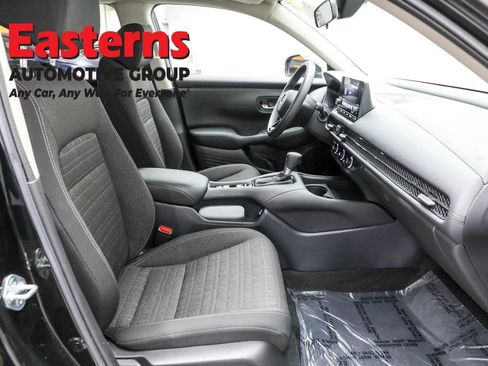 Used 2023 Honda HR-V LX image 23