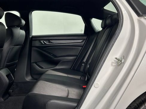 Used 2020 Honda Accord Sport image 15