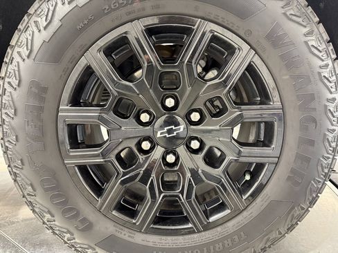 Used 2023 Chevrolet Colorado Trail Boss w/ Advanced Trailering Package image 48