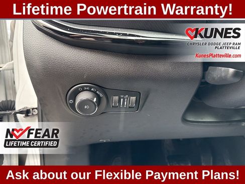 Used 2024 Jeep Compass Trailhawk image 17