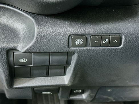 Used 2025 Lexus IS 300 w/ Comfort Package RWD image 17