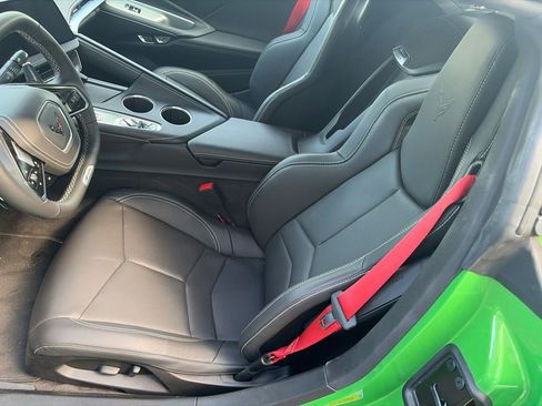 Used 2026 Chevrolet Corvette Z06 RWD image 9