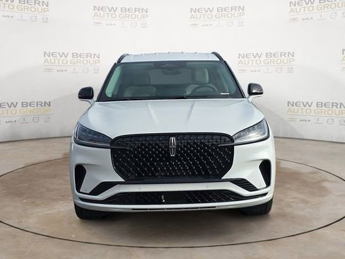 New 2026 Lincoln Aviator 2WD w/ Jet Appearance Package image 8