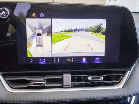 Used 2025 Chevrolet Equinox LT w/ Convenience Package II AWD/4WD image 18