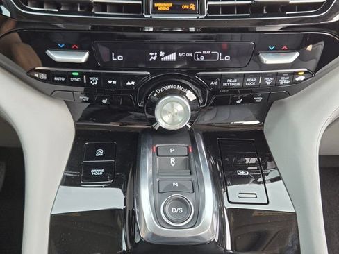 Certified 2026 Acura MDX FWD w/ Technology Package image 19