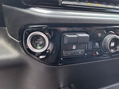 Used 2025 Chevrolet Silverado 3500 High Country w/ Technology Package image 32