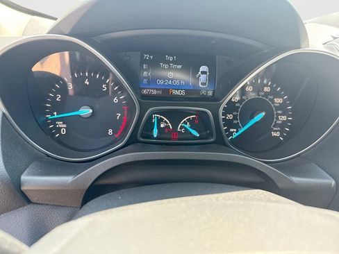 Used 2019 Ford Escape Titanium AWD/4WD image 12
