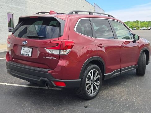 Certified 2023 Subaru Forester Limited AWD/4WD image 11